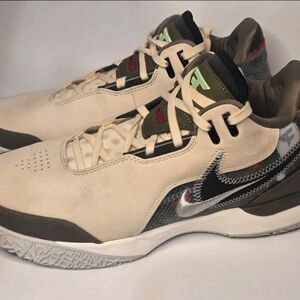Men's Cream and Olive Labron James Basketball Shoes - Nike Air Zoom BRAND NEW